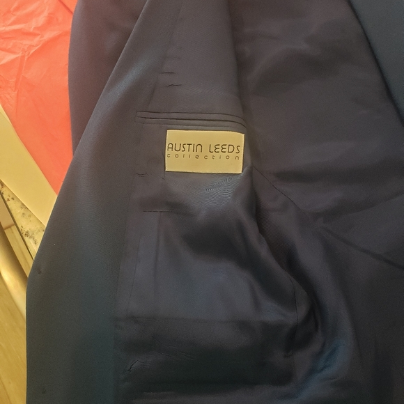 Austin Leeds - Picture 5 of 8